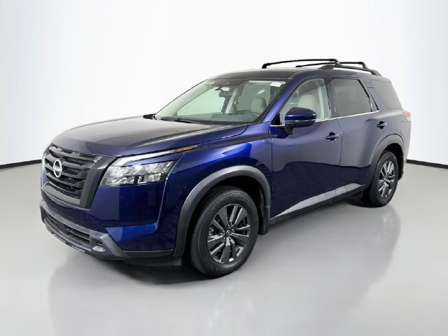 Used 2024 Nissan Pathfinder SV w/ Lighting Package (N92) FWD image 4
