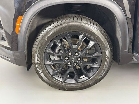 Used 2024 Chevrolet Traverse LS w/ Midnight/Sport Edition FWD image 34