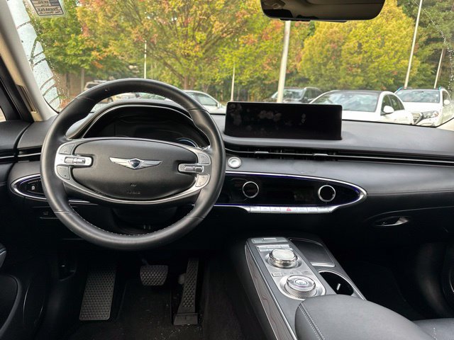 Used 2023 Genesis GV70 2.5T w/ Advanced Package AWD/4WD image 11