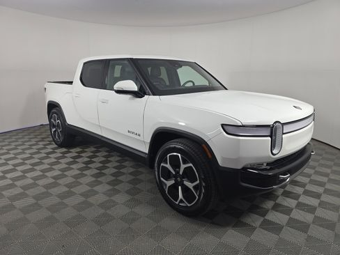 Used 2024 Rivian R1T Adventure AWD/4WD image 7