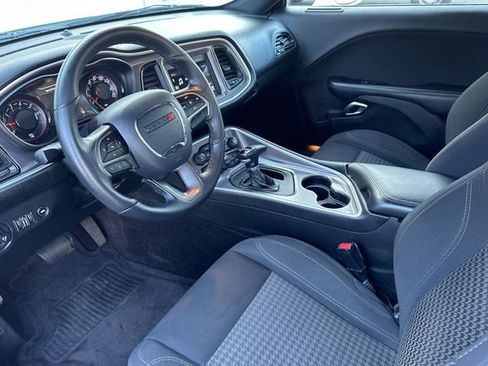 Used 2019 Dodge Challenger SXT w/ Blacktop Package image 10