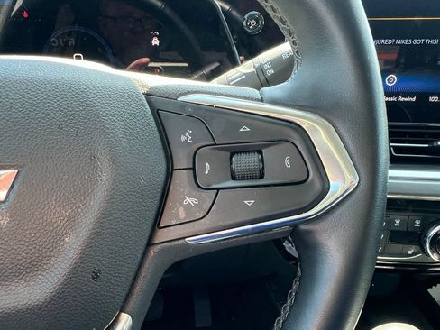 Used 2024 Chevrolet Trax ACTIV w/ Sunroof Package FWD image 14