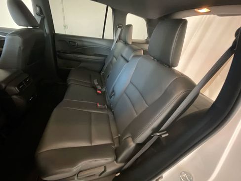 Used 2024 Honda Passport EX-L image 23