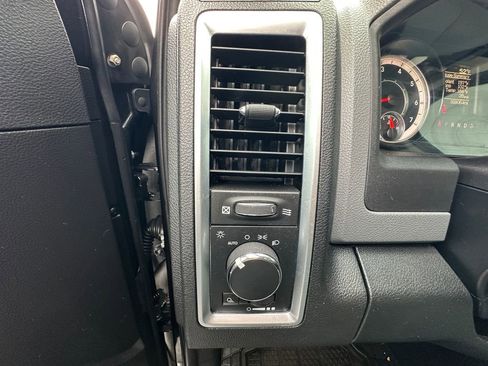 Used 2016 RAM 1500 Classic SLT image 45