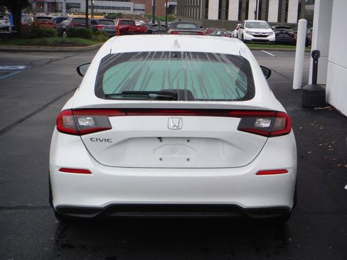 Used 2024 Honda Civic EX-L image 8