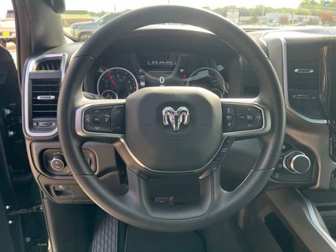 New 2026 RAM 1500 Express AWD/4WD image 19