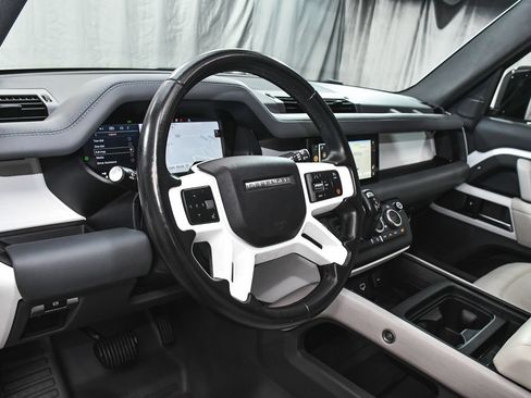 Used 2023 Land Rover Defender 110 S AWD/4WD image 18