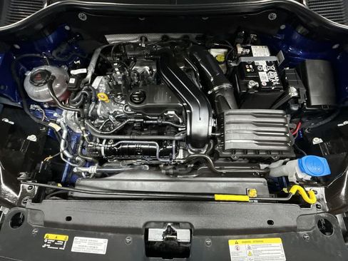 Certified 2024 Volkswagen Taos S FWD image 12
