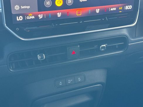 New 2025 Volkswagen ID. Buzz Pro S image 22