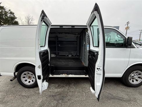 Used 2014 Chevrolet Express 1500 AWD image 20