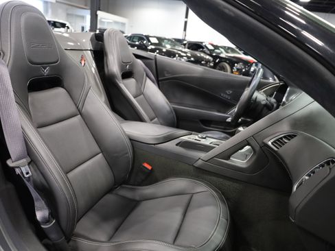 Used 2016 Chevrolet Corvette Z06 w/ 3LZ Preferred Equipment Group image 38