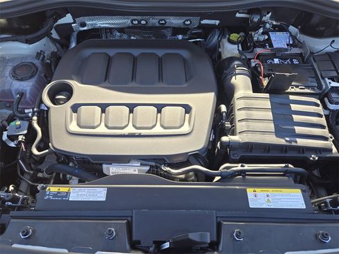 New 2026 Volkswagen Tiguan SE R-Line image 24