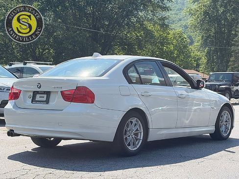 Used 2010 BMW 328i Sedan RWD image 6