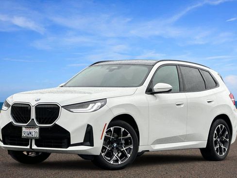 Used 2025 BMW X3 xDrive30i w/ Premium Package image 1