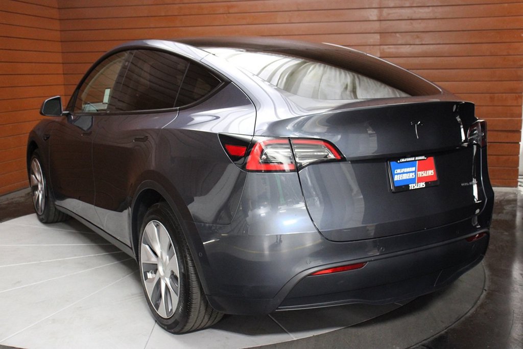 Used 2020 Tesla Model Y Long Range AWD/4WD image 8