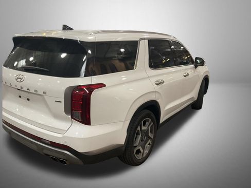 Used 2023 Hyundai Palisade SEL w/ Premium Package AWD/4WD image 3
