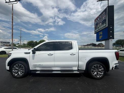 Used 2022 GMC Sierra 1500 Denali w/ Technology Package AWD/4WD image 7