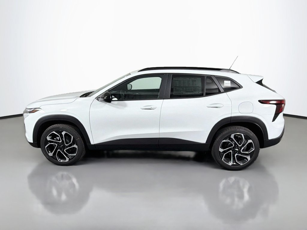 New 2026 Chevrolet Trax RS w/ Driver Confidence Package FWD image 4