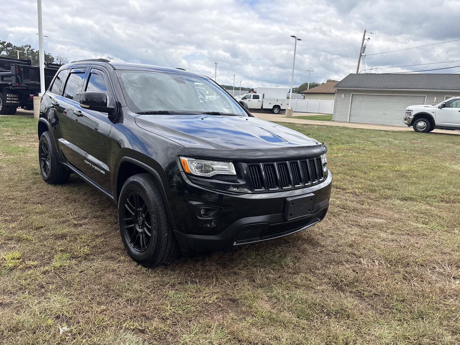 Used 2015 Jeep Grand Cherokee Limited w/ Luxury Group II AWD/4WD image 3