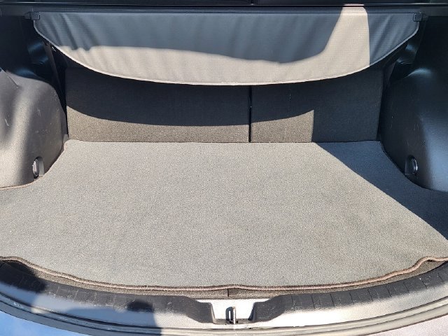 Used 2017 Toyota RAV4 Limited FWD image 34