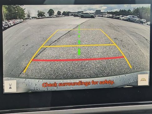 Used 2026 Toyota Camry SE FWD image 25