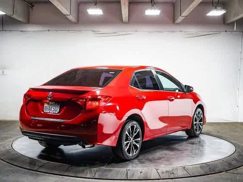 Certified 2019 Toyota Corolla SE image 4