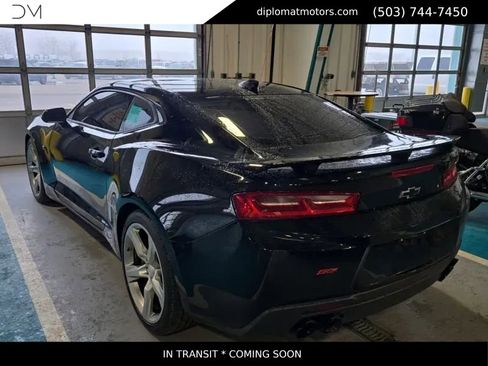 Used 2018 Chevrolet Camaro SS image 6