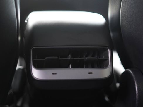 Used 2023 Tesla Model Y Performance AWD/4WD image 19