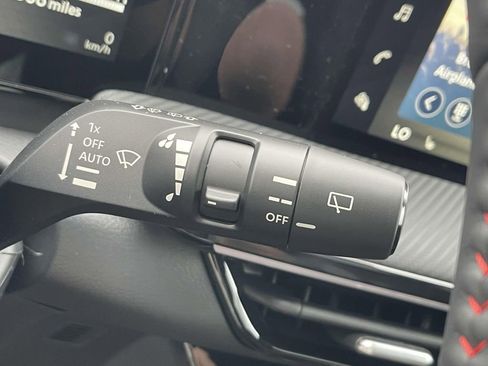 New 2025 Nissan Kicks SR w/ SR Premium Package image 21