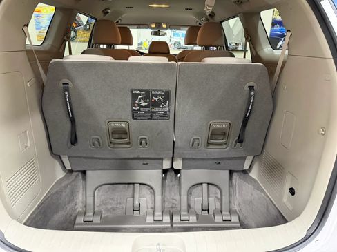 Used 2016 Kia Sedona LX FWD image 23