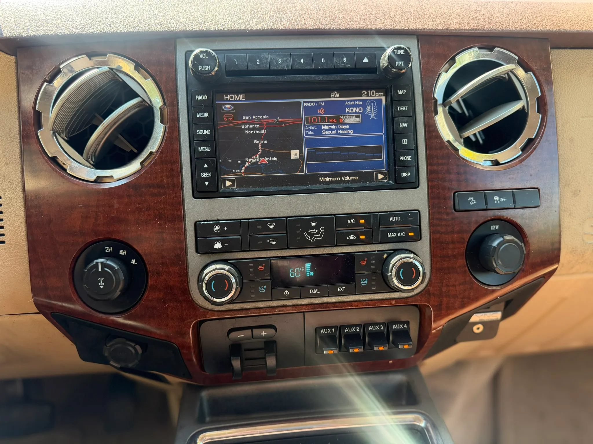 Used 2012 Ford F250 King Ranch w/ King Ranch w/Chrome Pkg AWD/4WD image 19