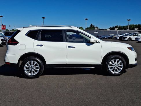 Used 2019 Nissan Rogue S w/ Special Edition Package AWD/4WD image 7