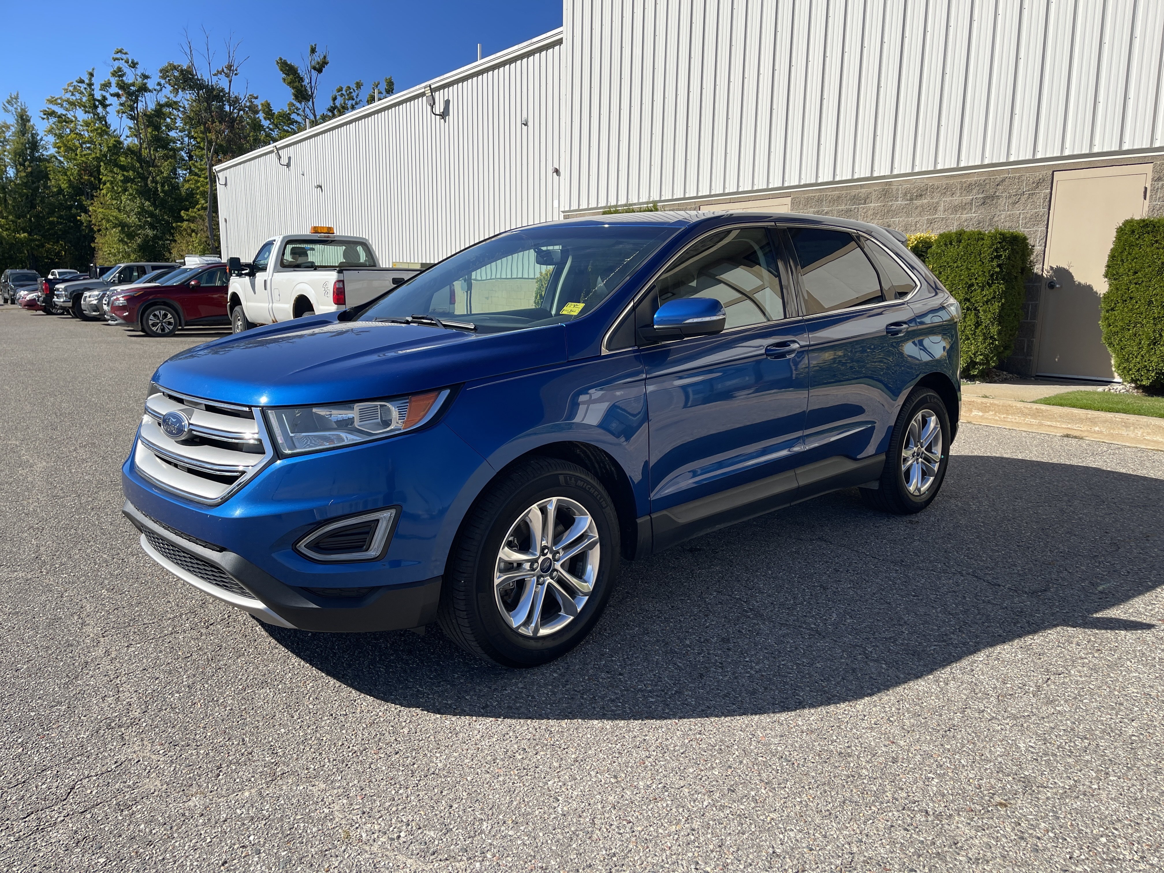 Used 2018 Ford Edge SEL w/ Equipment Group 201A AWD/4WD image 8