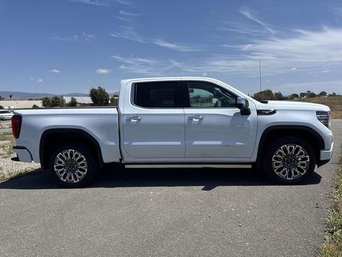 New 2026 GMC Sierra 1500 Denali Ultimate AWD/4WD image 3
