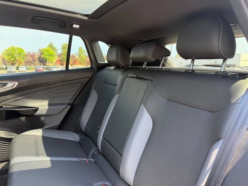 Used 2023 Volkswagen ID.4 Pro S RWD image 28