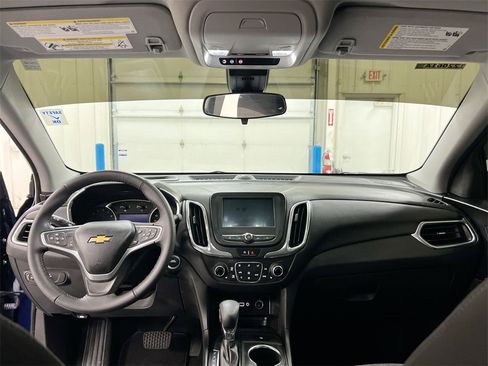 Used 2022 Chevrolet Equinox LT image 10
