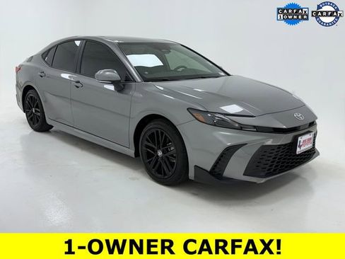 Used 2026 Toyota Camry SE w/ Multimedia Upgrade Package image 1