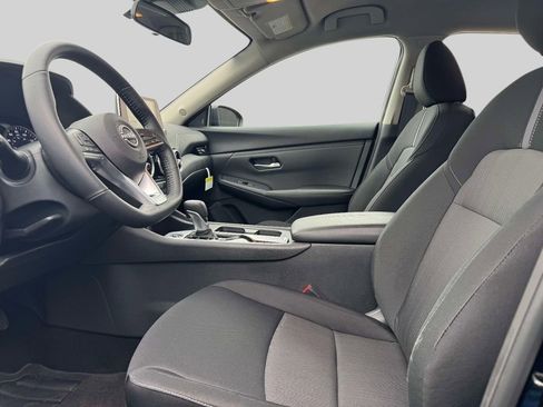 Used 2025 Nissan Sentra SV w/ All-Weather Package FWD image 14