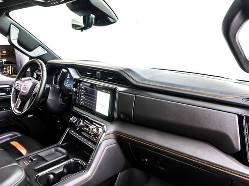 Used 2024 GMC Sierra 2500 AT4 w/ AT4 Premium Plus Package image 16