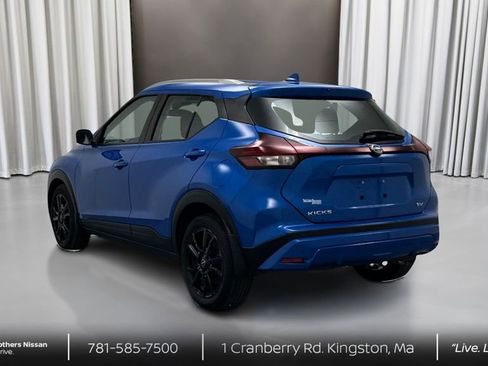 Certified 2022 Nissan Kicks SV image 7