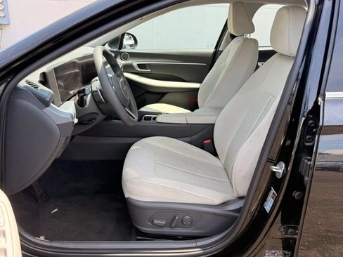 Used 2025 Hyundai Sonata SEL FWD image 12