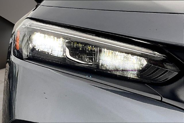 Used 2023 Honda Civic LX image 32