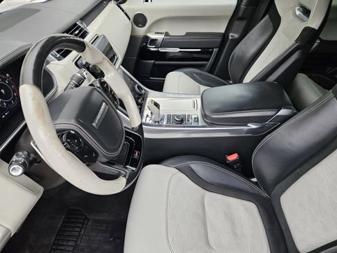 Used 2018 Land Rover Range Rover Sport SVR image 20