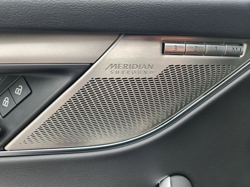 New 2026 Jaguar F-PACE R-Dynamic S image 13