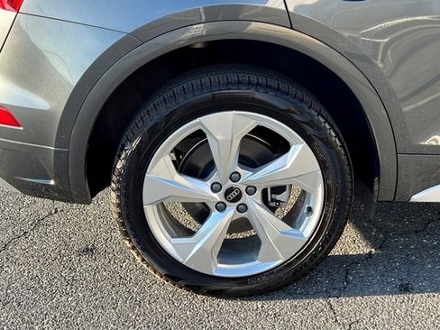 Certified 2024 Audi Q5 2.0T Premium Plus w/ Premium Plus Package image 11