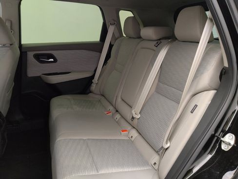 Used 2023 Nissan Rogue SV AWD/4WD image 18