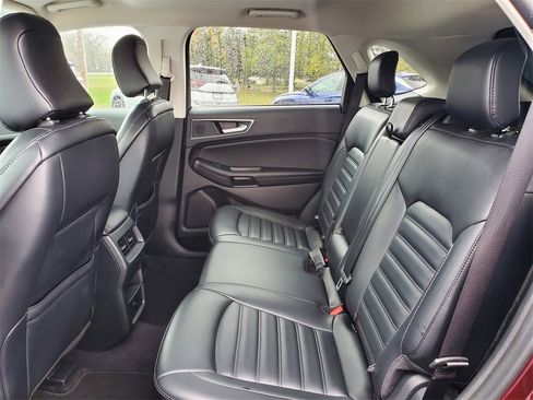 Used 2024 Ford Edge SEL image 25