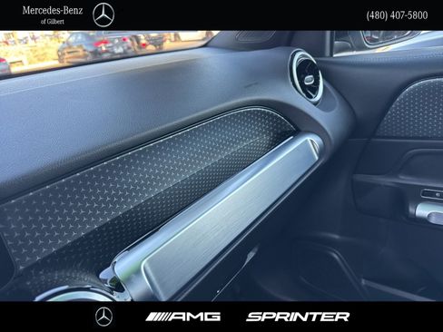 Certified 2025 Mercedes-Benz GLB 250 GLB 250 image 27