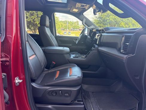 Used 2024 GMC Sierra 2500 AT4 w/ AT4 Premium Plus Package AWD/4WD image 12