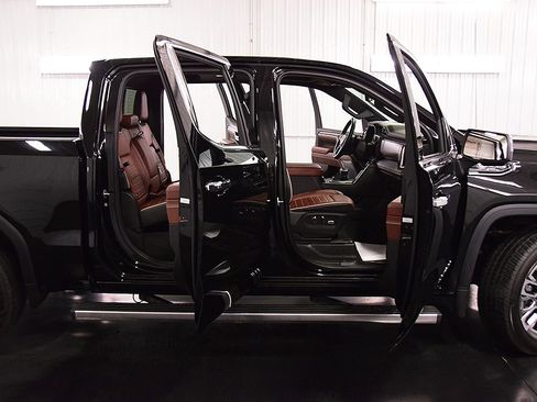 Used 2025 GMC Sierra 1500 Denali Ultimate image 38